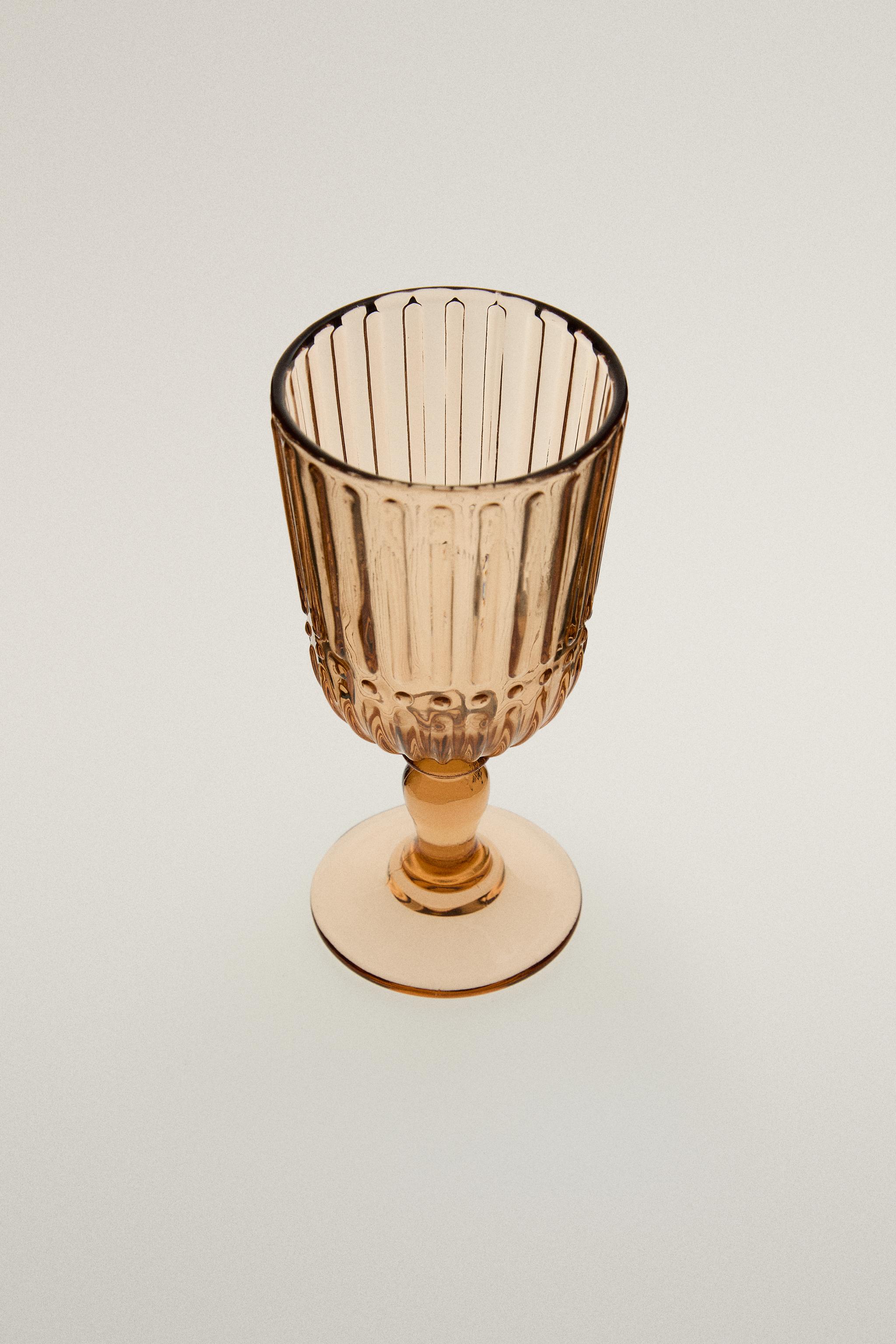 VERRE À VIN EN VERRE RELIEF